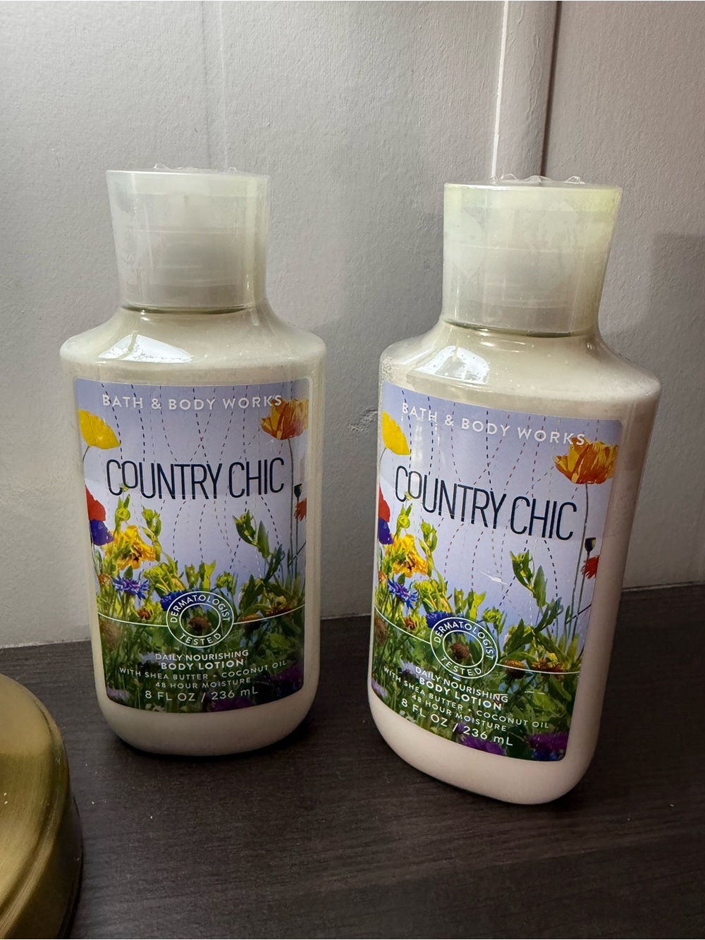 Bath & Body Works Country Chic Body Lotion - Cream & Purple Label
